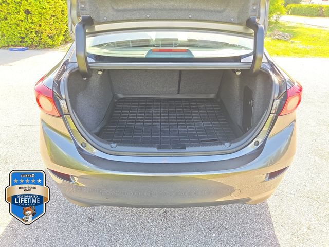 Used 2017 MAZDA MAZDA3 Sport FWD image 5