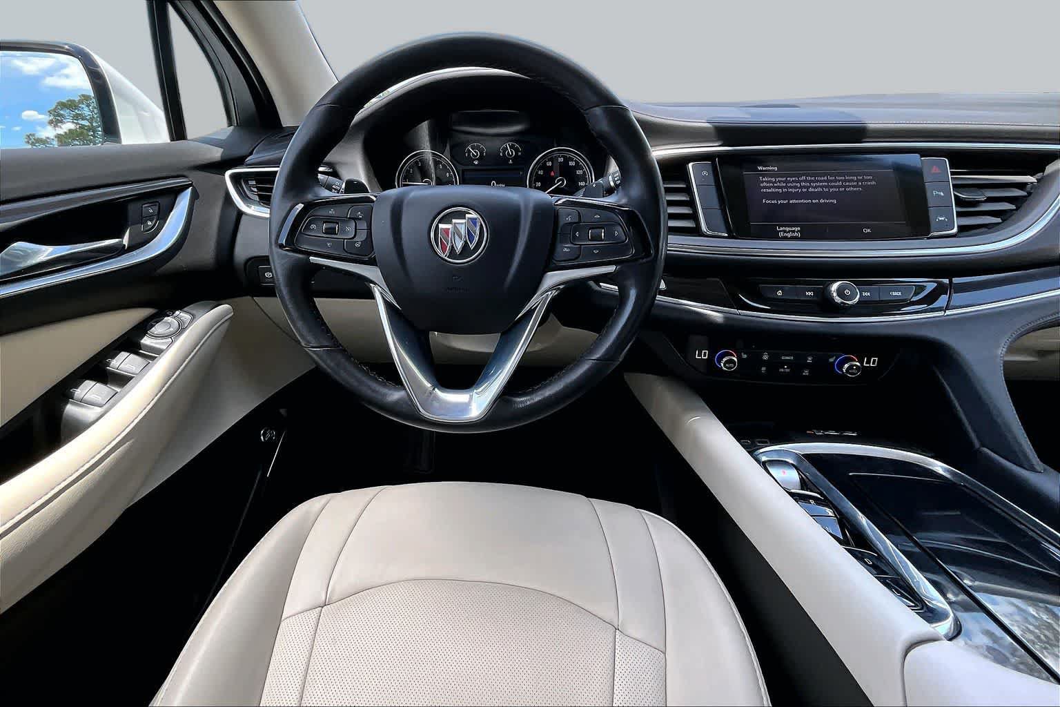 Used 2023 Buick Enclave Essence FWD image 6