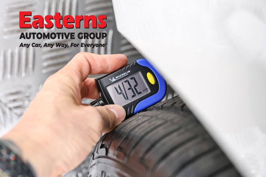 Used 2024 BMW 430i Convertible w/ M Sport Package RWD image 27