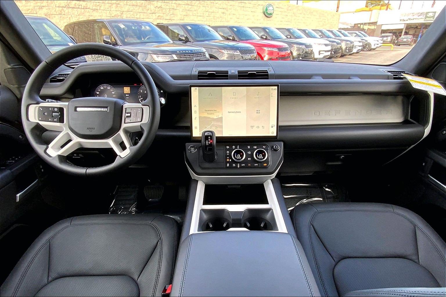 New 2026 Land Rover Defender 130 X-Dynamic SE image 7