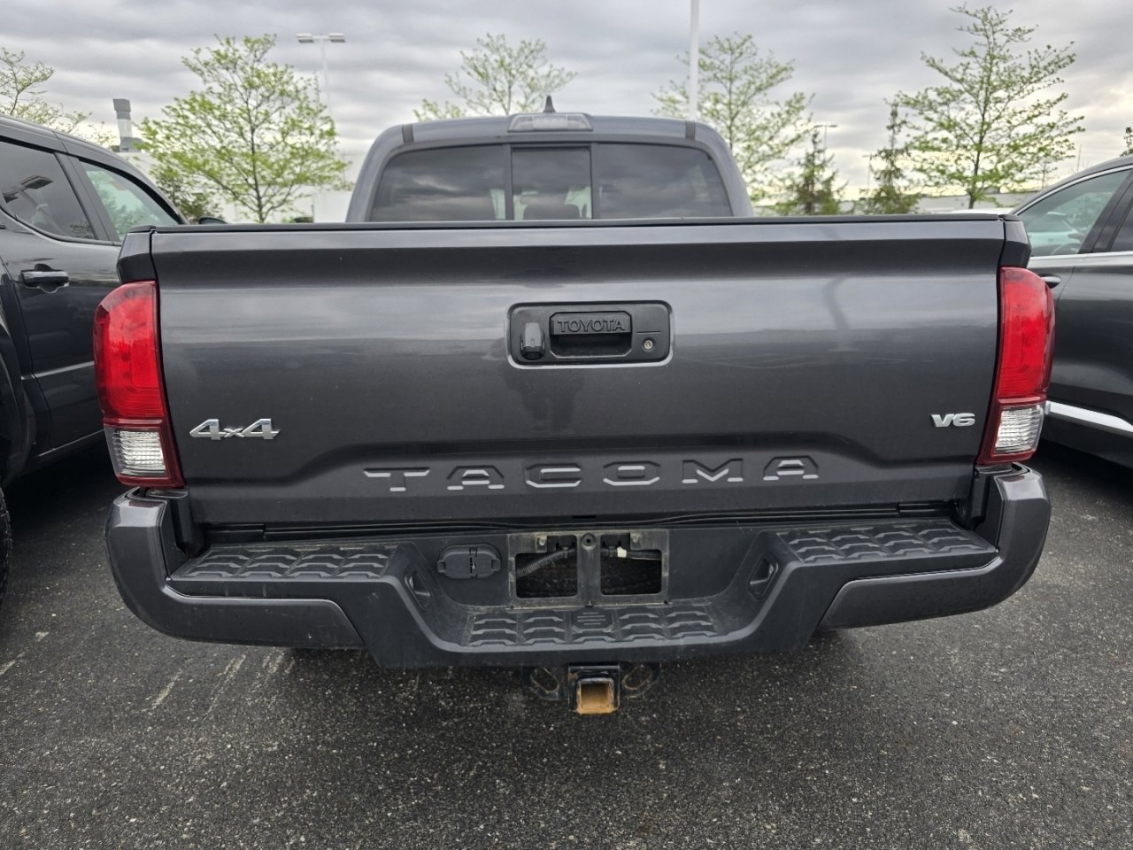 Used 2021 Toyota Tacoma SR image 6
