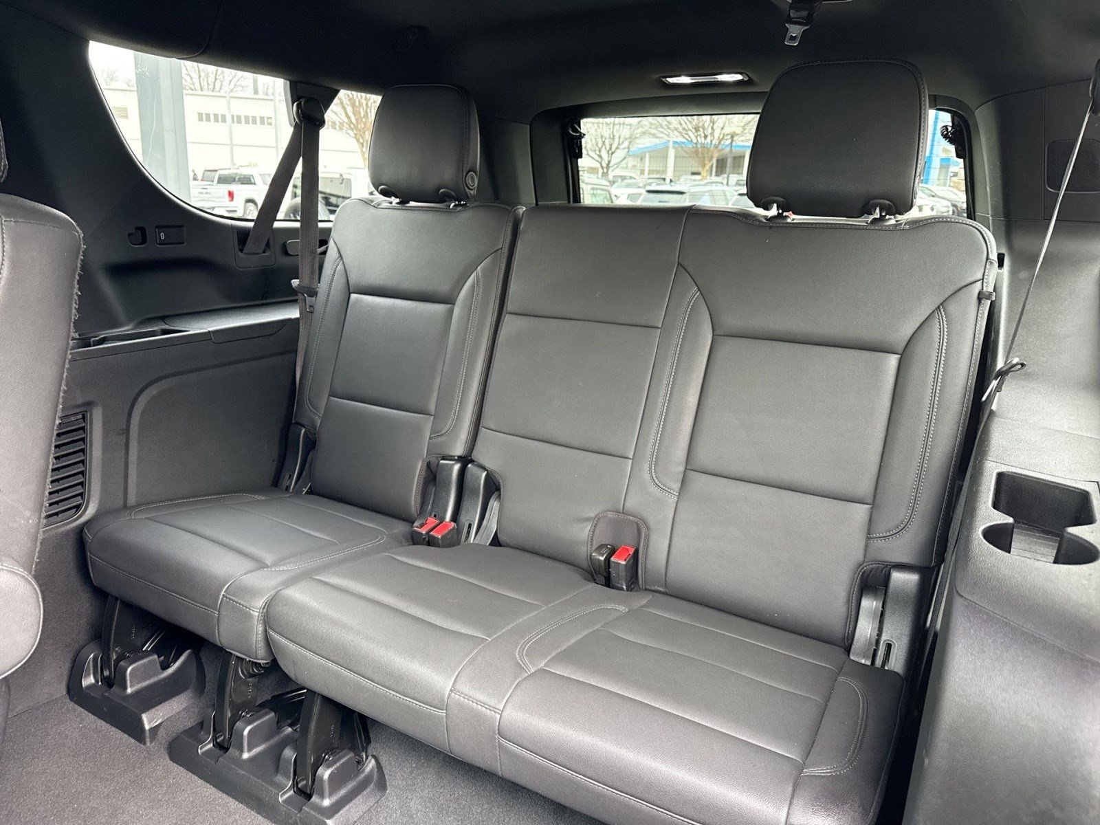 Used 2023 Chevrolet Suburban Z71 image 26