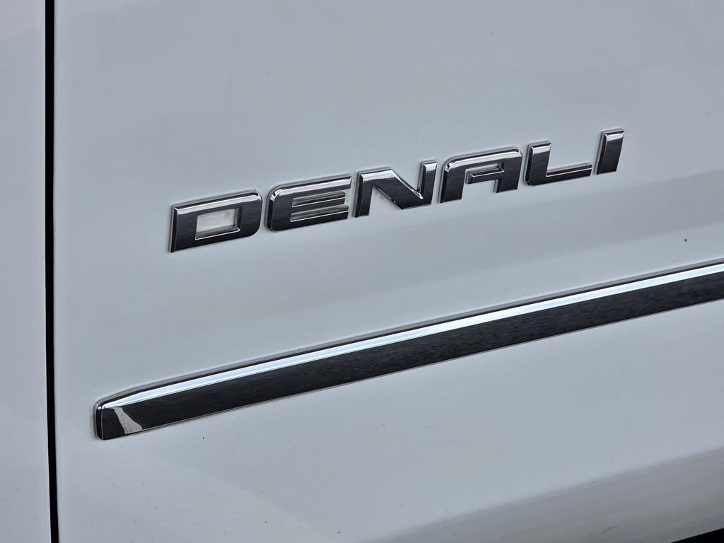 Used 2016 GMC Yukon XL Denali w/ Open Road Package RWD image 35