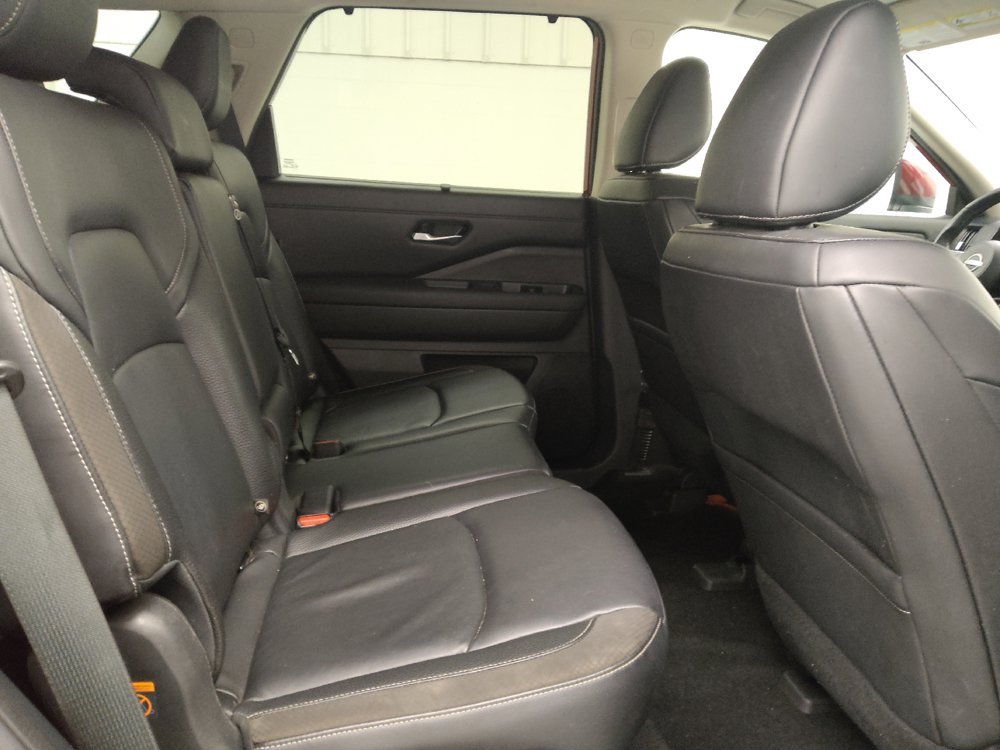 Used 2022 Nissan Pathfinder SL FWD image 19