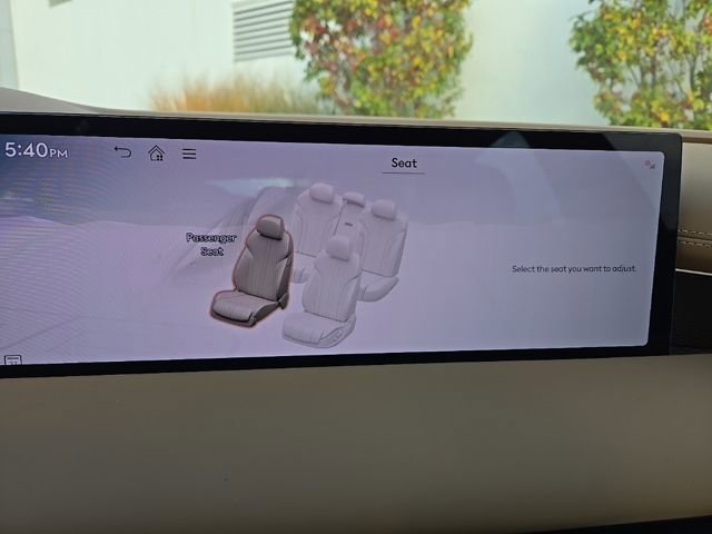 Used 2025 Genesis G80 2.5T image 39