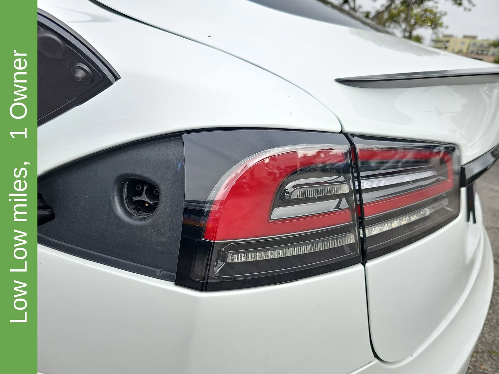 Used 2022 Tesla Model S Plaid image 40