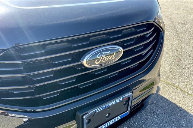 Used 2022 Ford Edge SE w/ Black Appearance Package image 28