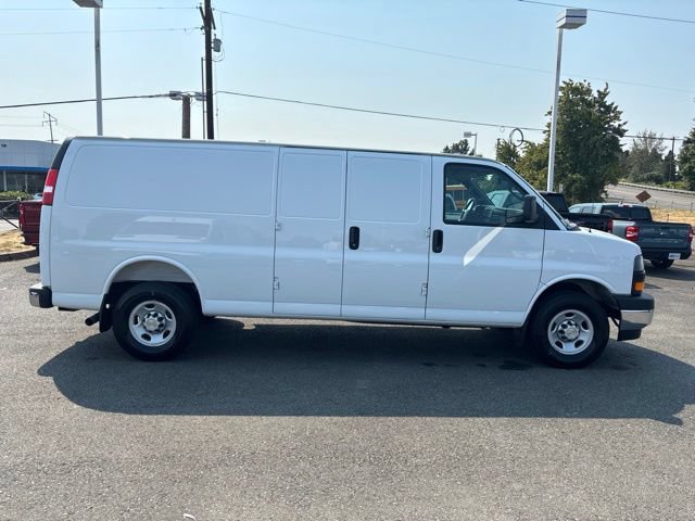 Used 2025 Chevrolet Express 2500 Extended w/ Driver Convenience Package RWD image 6