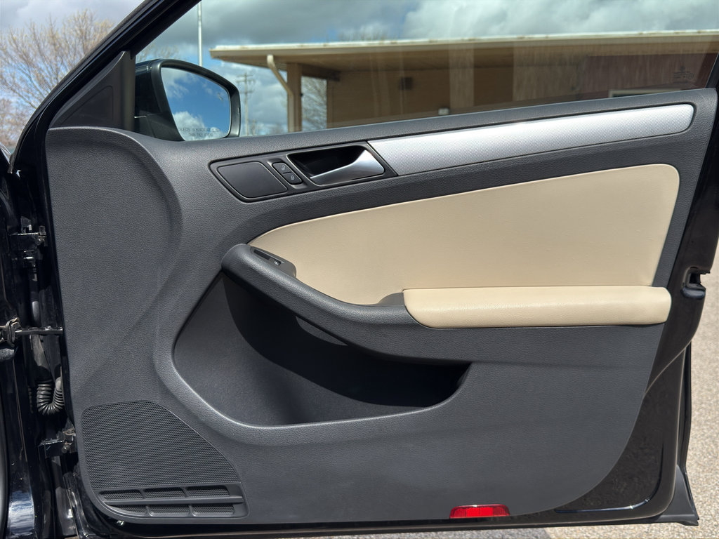 Used 2017 Volkswagen Jetta SE FWD image 21