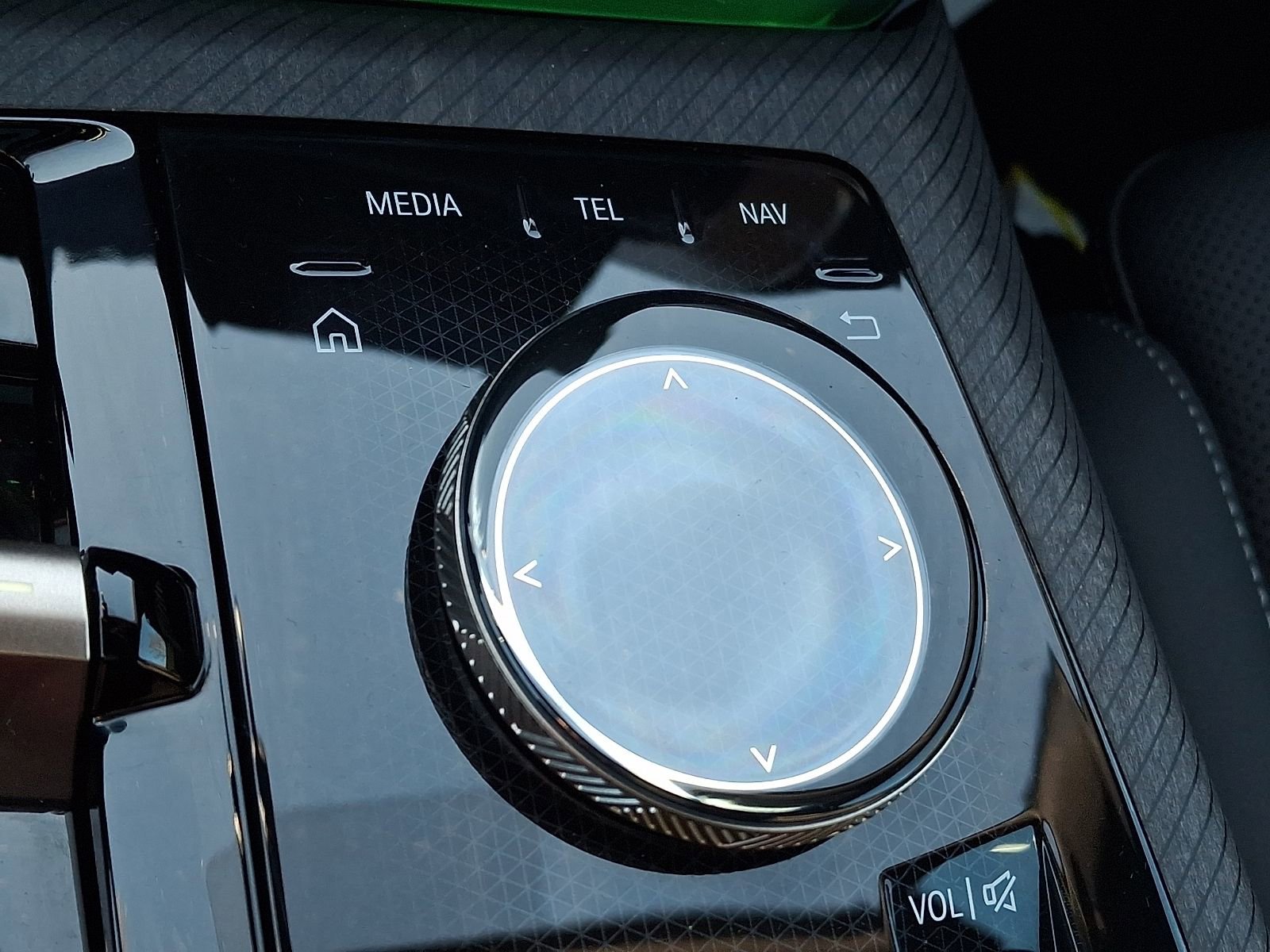 Used 2025 BMW X3 xDrive30i w/ Premium Package image 19