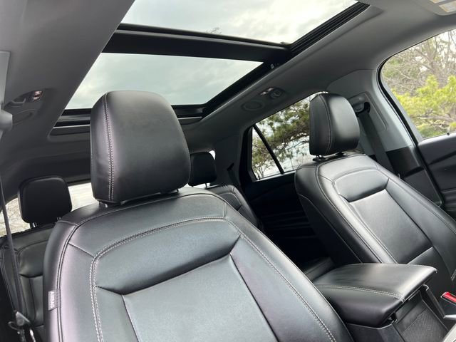 Used 2023 Ford Explorer XLT w/ Equipment Group 202A image 40