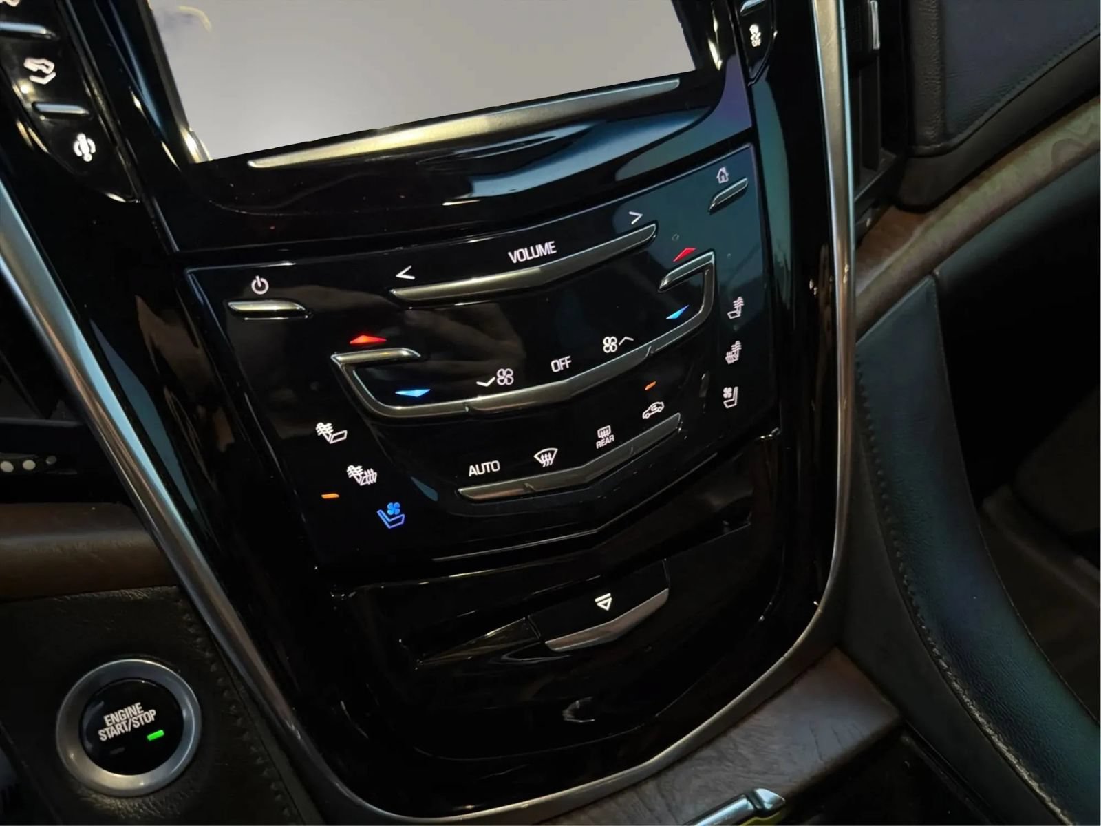 Used 2015 Cadillac Escalade ESV Premium AWD/4WD image 38