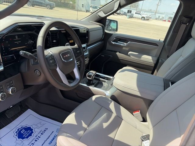 New 2026 GMC Sierra 1500 SLT image 16