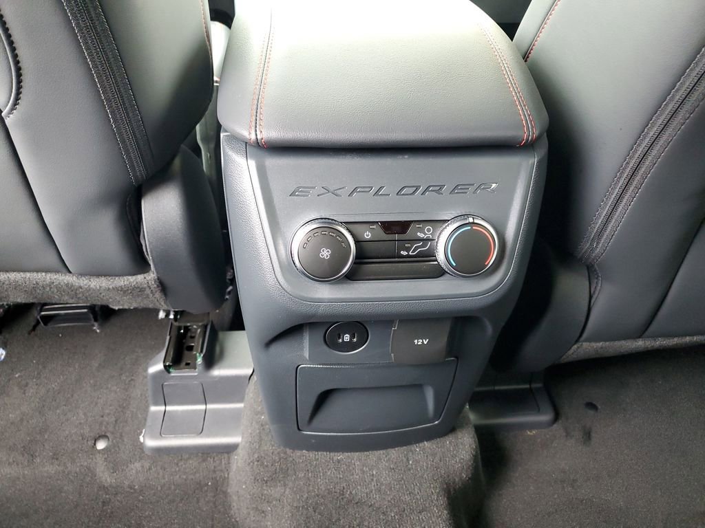 New 2026 Ford Explorer ST-Line image 31