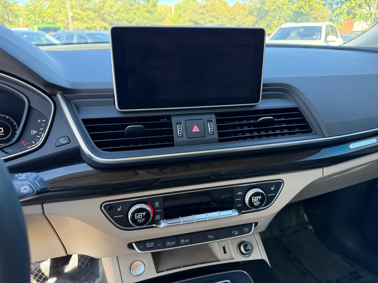 Used 2018 Audi Q5 2.0T Premium Plus w/ Premium Plus Package image 17