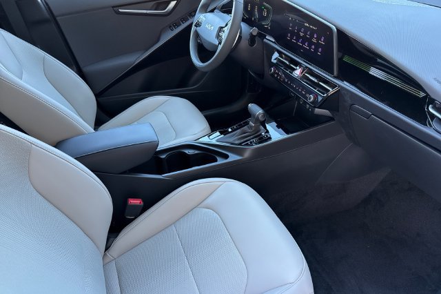 New 2026 Kia Niro EX FWD image 19