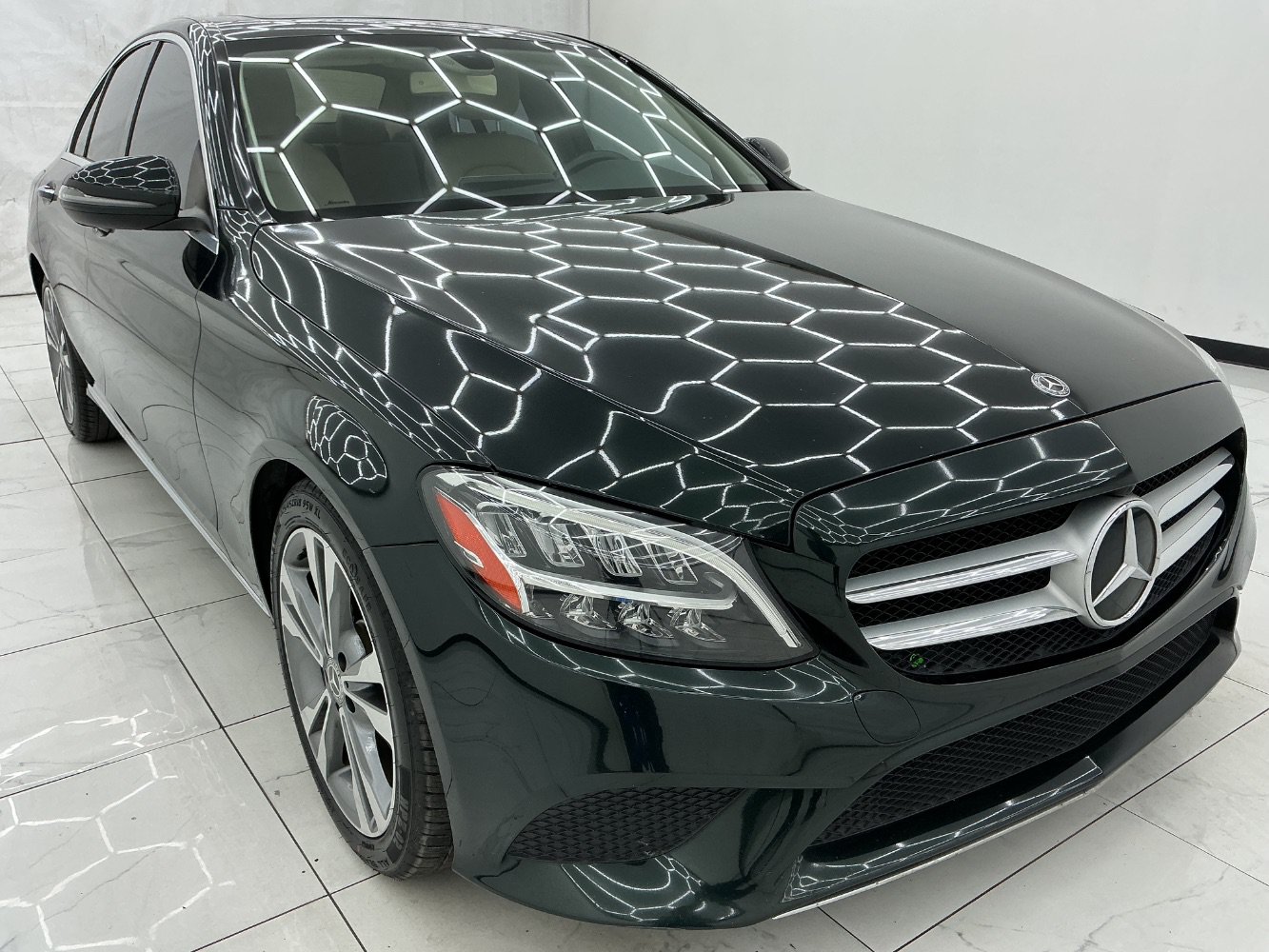 Used 2019 Mercedes-Benz C 300 Sedan image 3