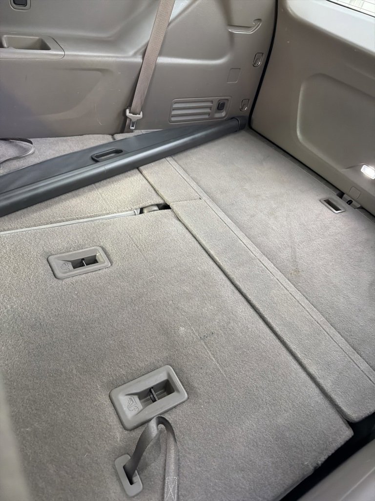 Used 2021 Chevrolet Traverse LT w/ LPO, Cargo Package image 25