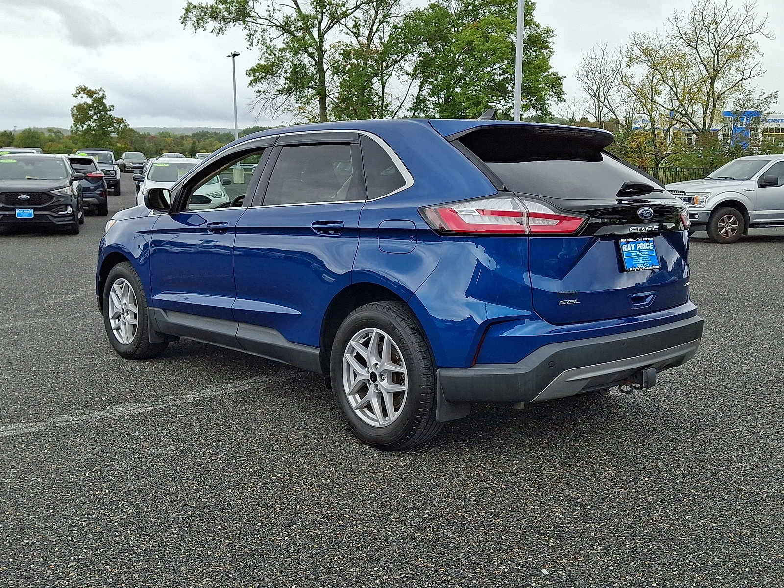 Used 2023 Ford Edge SEL w/ Convenience Package AWD/4WD image 5