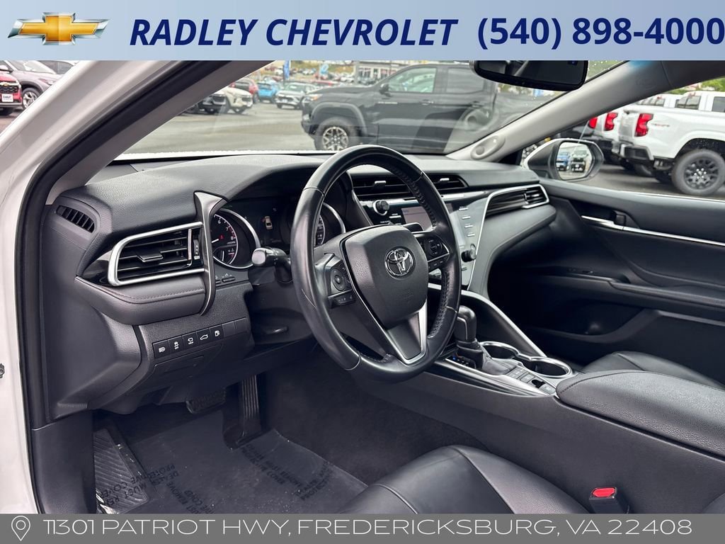 Used 2018 Toyota Camry XLE w/ Driver Assist Package FWD image 4