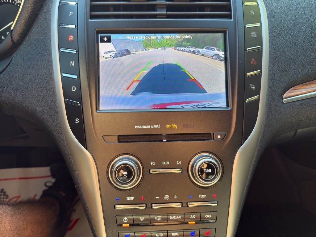 Used 2019 Lincoln MKC Reserve w/ MKC Technology Package FWD image 26