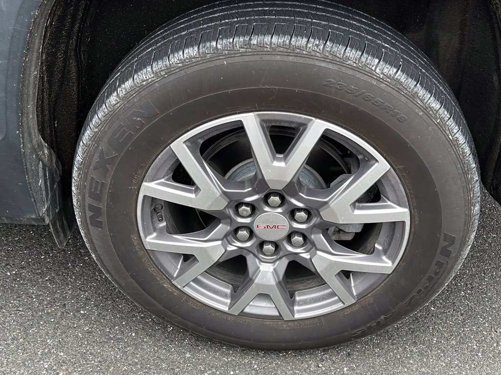 Used 2020 GMC Acadia SLT AWD/4WD image 9