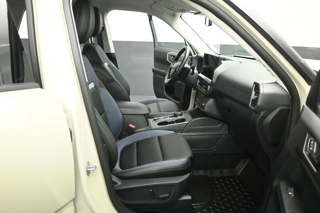Certified 2025 Ford Bronco Sport Outer Banks w/ Outer Banks Tech Package+ AWD/4WD image 30