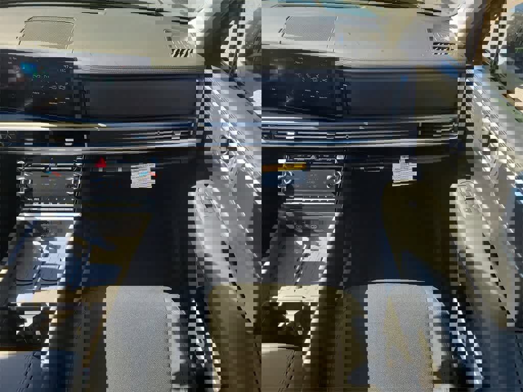 New 2026 Hyundai Santa Fe SE image 15