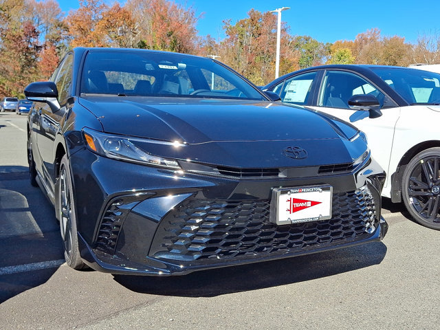 New 2026 Toyota Camry Hybrid image 1