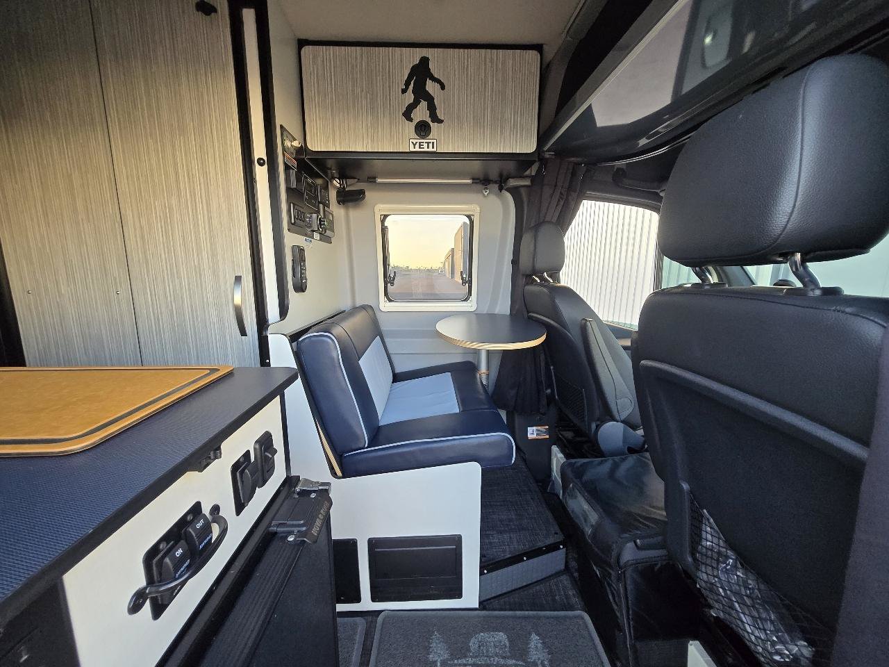 Used 2020 Mercedes-Benz Sprinter 2500 image 72