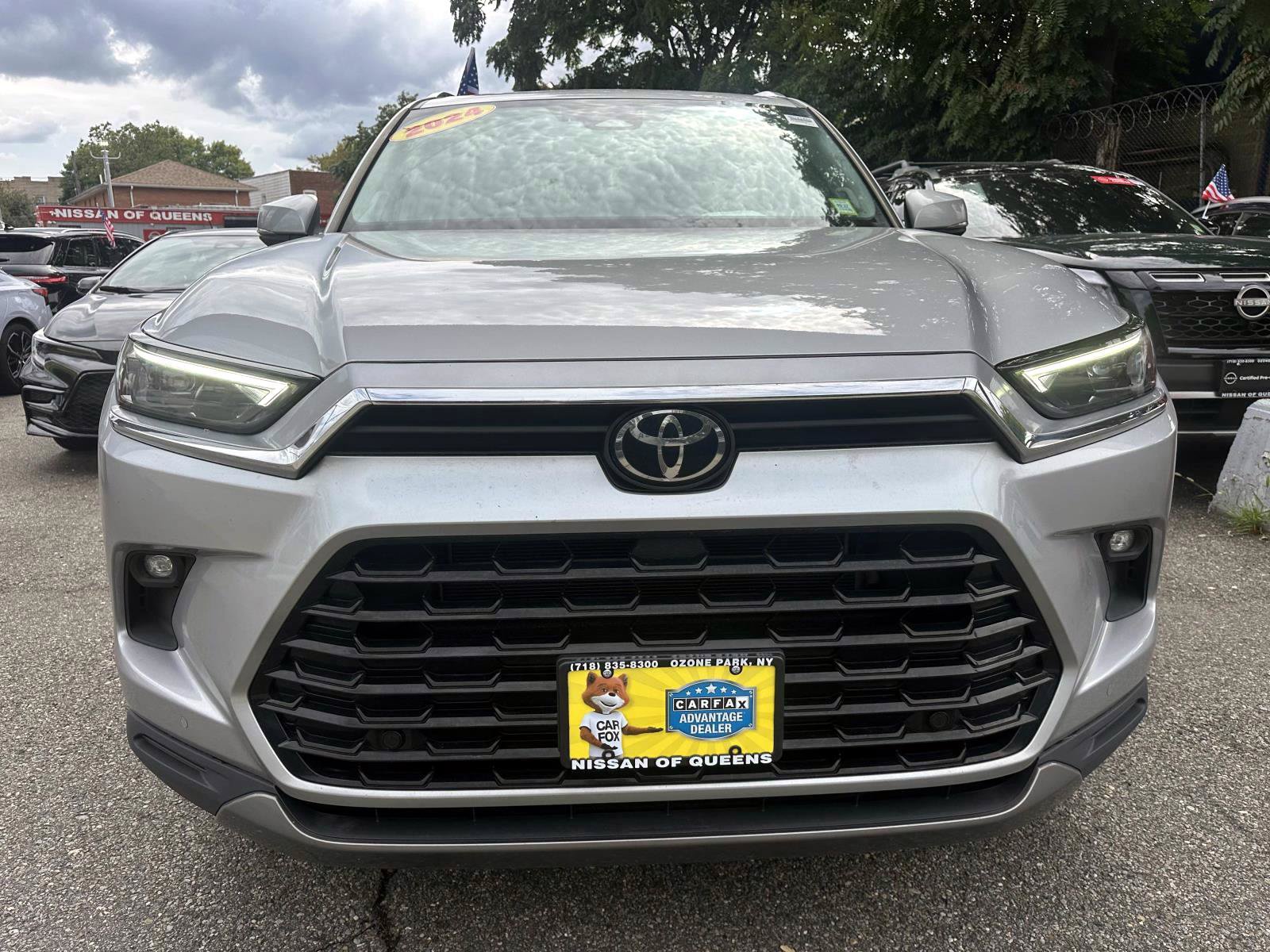 Used 2024 Toyota Grand Highlander AWD Hybrid image 6