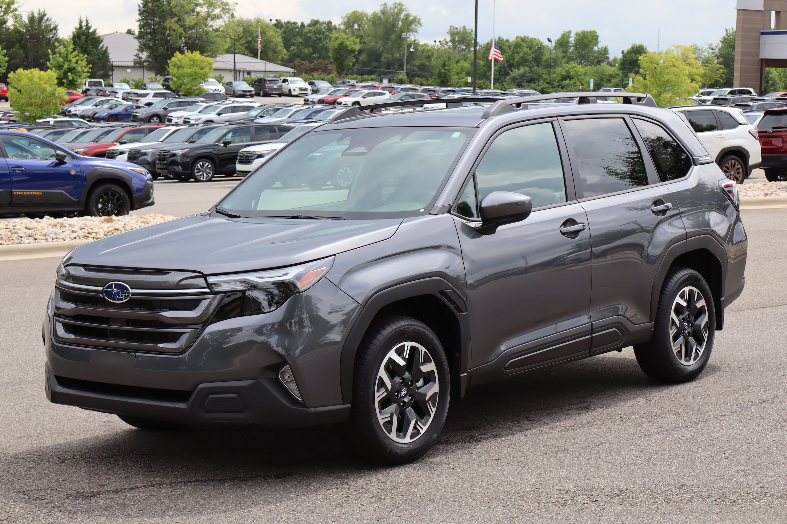 New 2026 Subaru Forester Premium AWD/4WD image 2