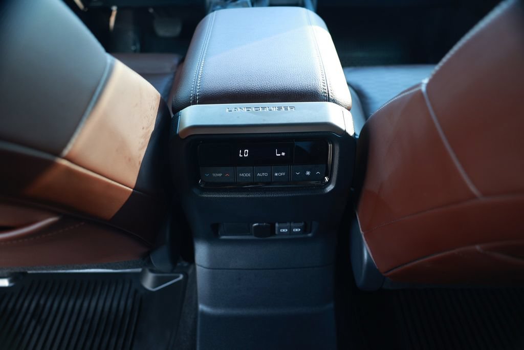 Used 2025 Toyota Land Cruiser w/ Premium Package AWD/4WD image 33