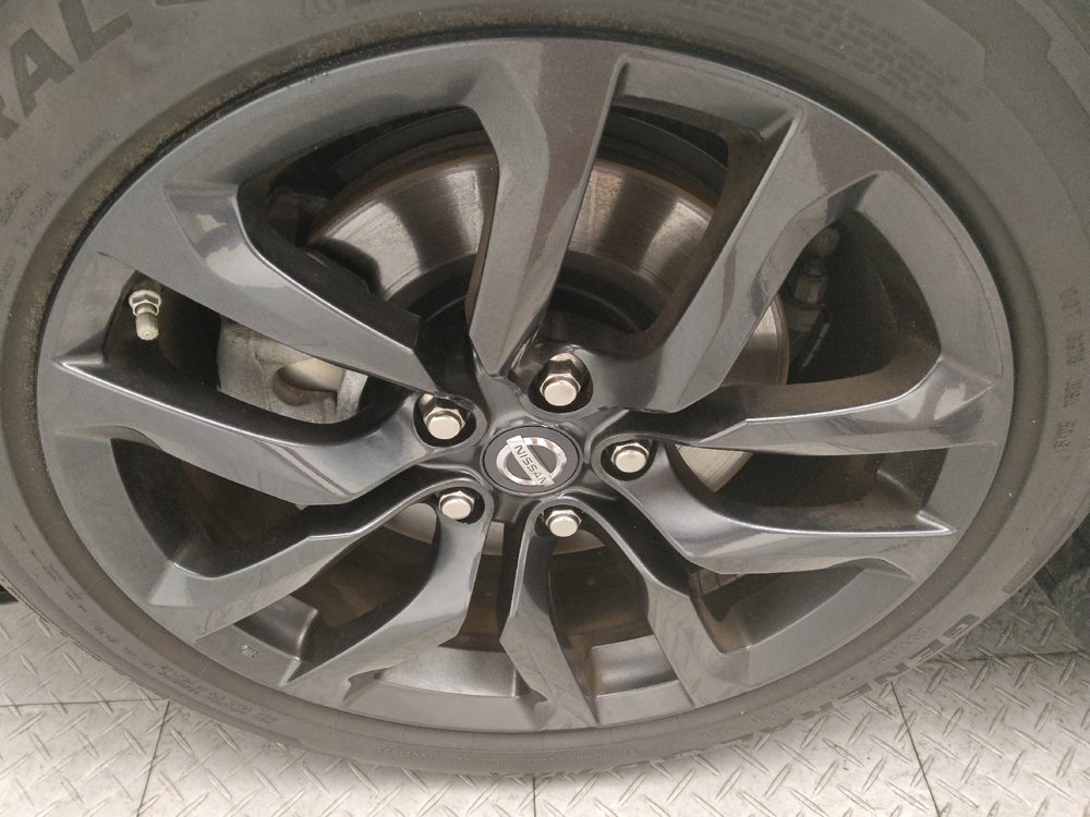 Used 2016 Nissan 370Z Roadster RWD image 31