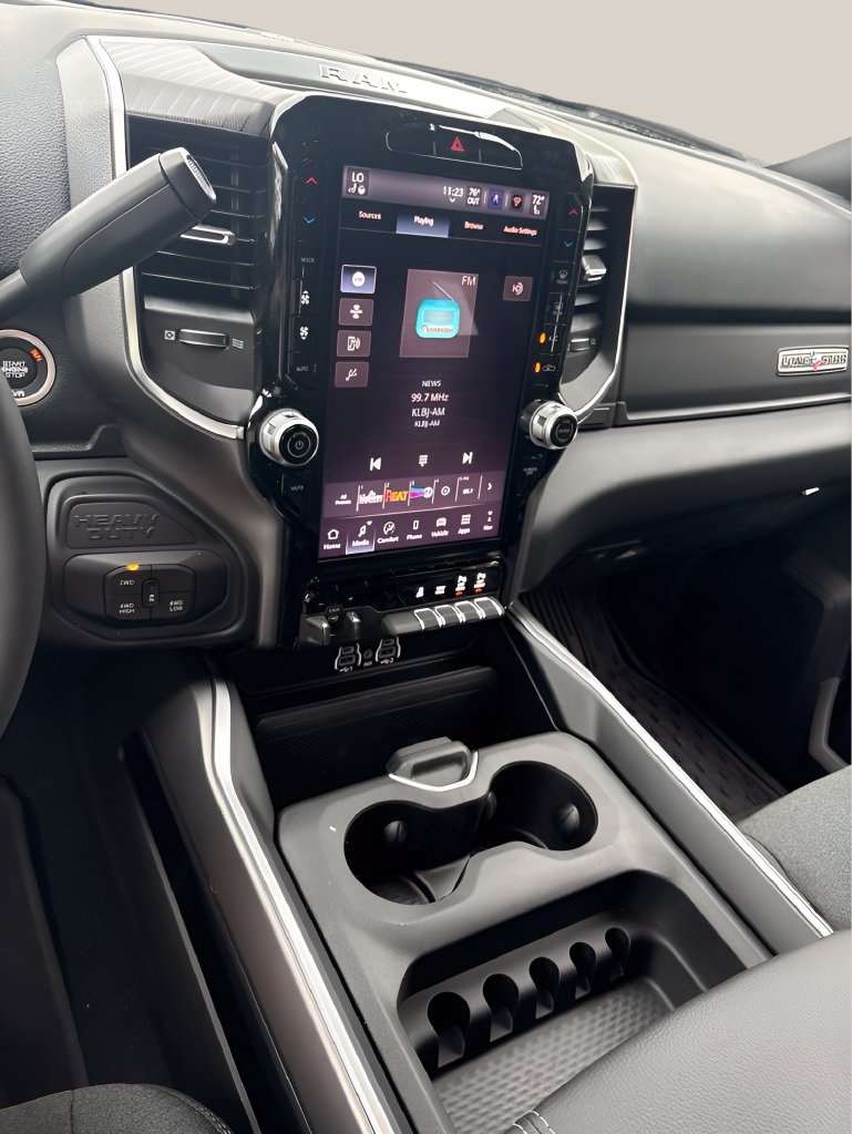 New 2027 RAM 2500 Big Horn AWD/4WD image 25
