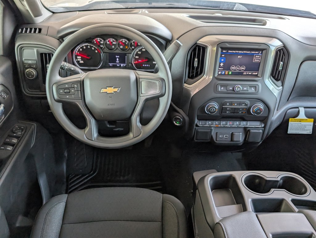 New 2026 Chevrolet Silverado 1500 Custom w/ LPO, Dark Essentials Package RWD image 4