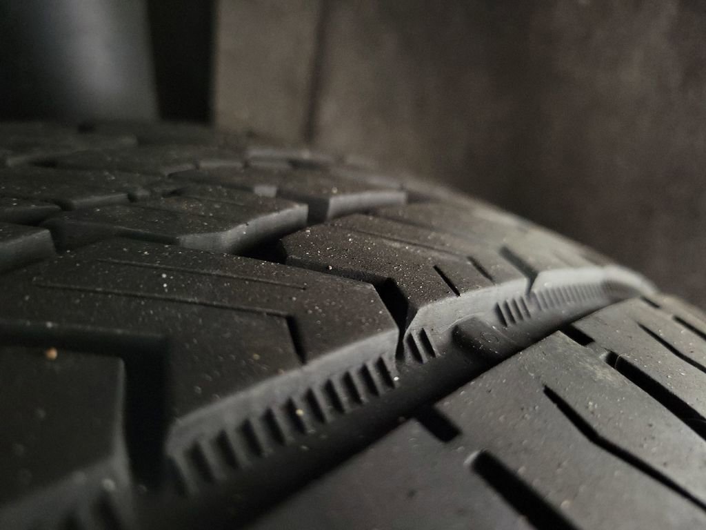 Used 2024 Volkswagen Atlas Peak Edition SE AWD/4WD image 11