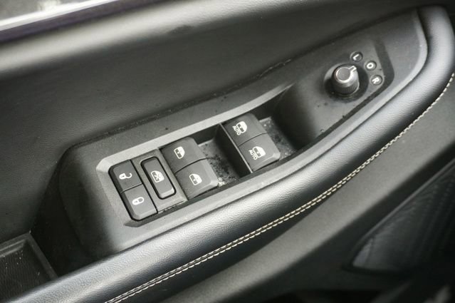 Used 2023 Jeep Grand Cherokee Altitude image 27