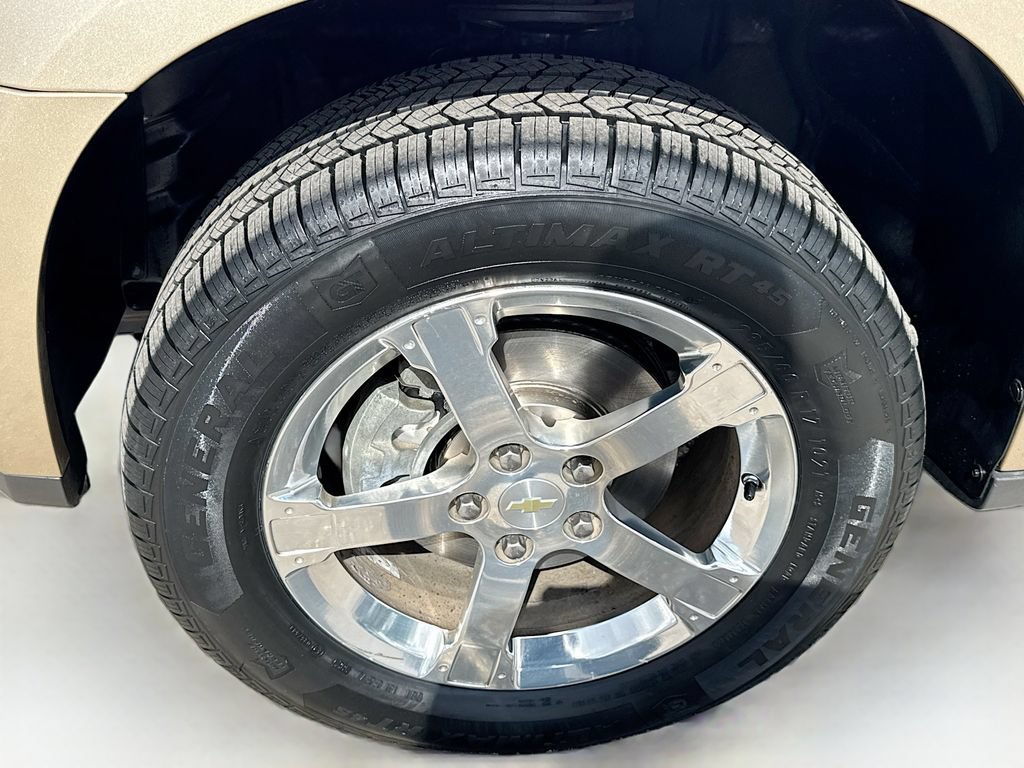 Used 2008 Chevrolet Equinox LT w/ LT Preferred Equipment Group FWD image 38