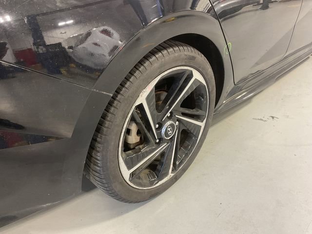 Used 2021 Hyundai Elantra N Line image 15