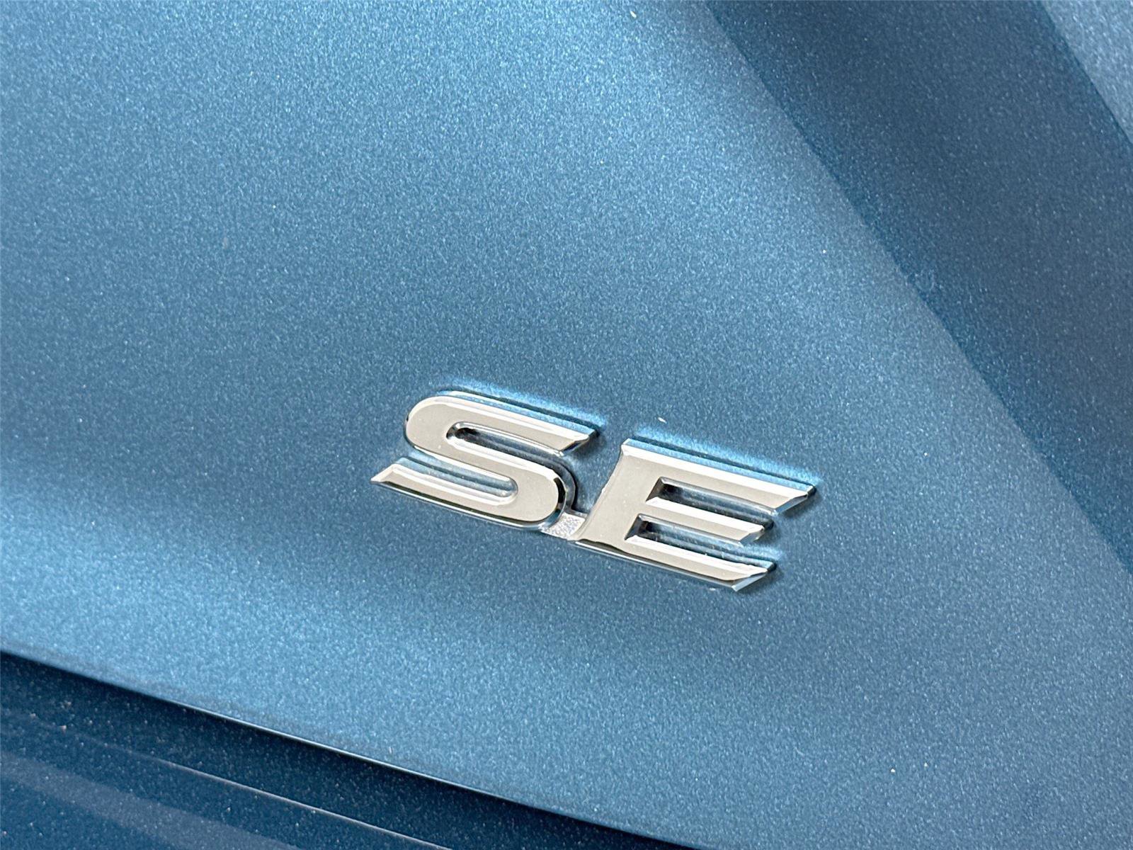 Certified 2025 Toyota Camry SE w/ Convenience Package image 15