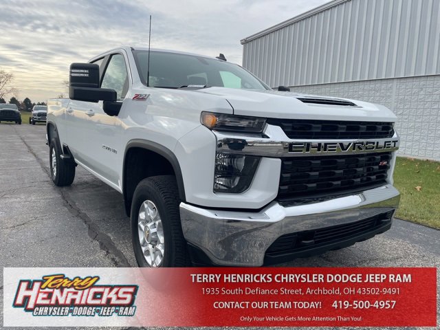 Used 2023 Chevrolet Silverado 2500 LT image 1