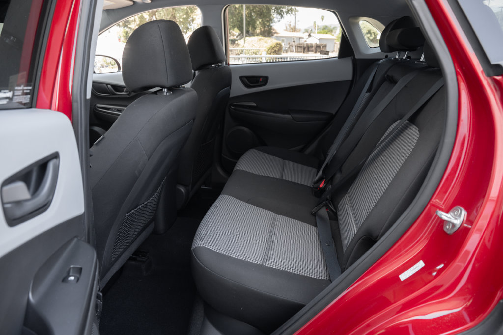 Used 2021 Hyundai Kona SEL Plus FWD image 38