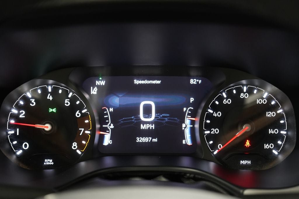 Used 2025 Jeep Compass Limited AWD/4WD image 16