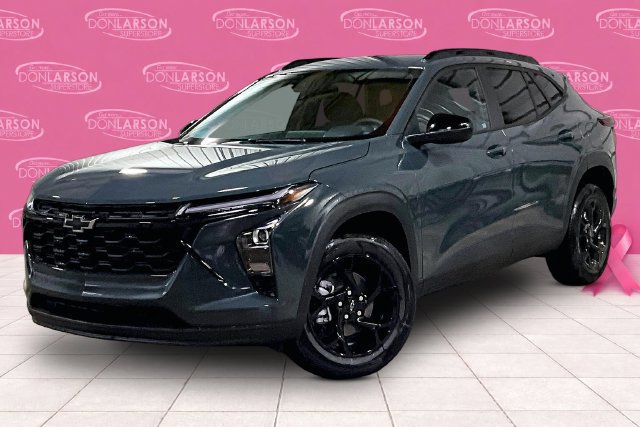 New 2026 Chevrolet Trax LT w/ Midnight Edition FWD image 2