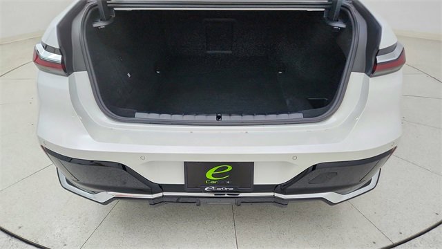 Used 2023 BMW i7 xDrive60 image 14
