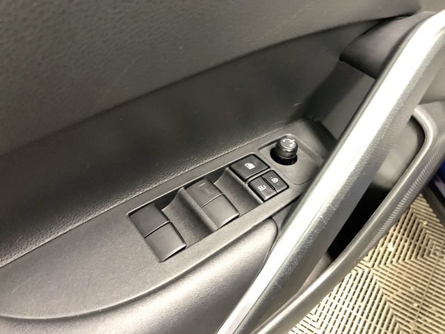 Used 2023 Toyota Corolla Cross AWD Hybrid image 13