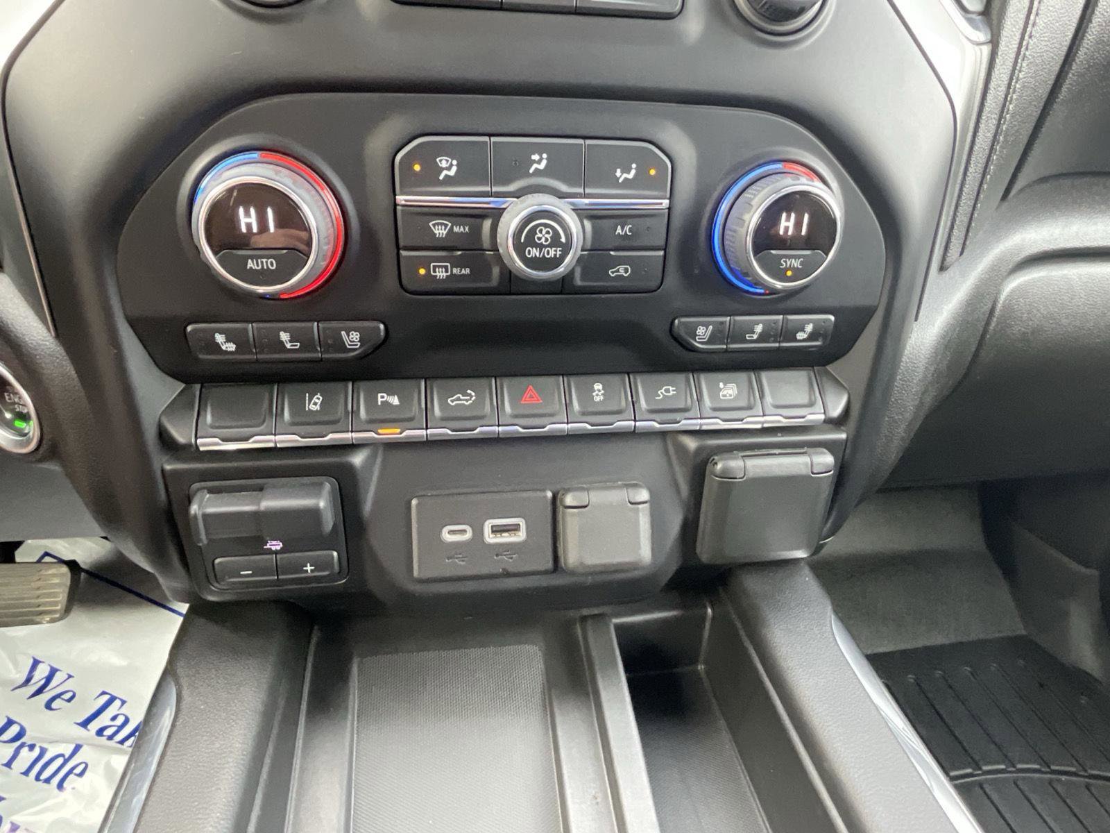 Used 2022 Chevrolet Silverado 2500 LTZ w/ LTZ Premium Package image 29