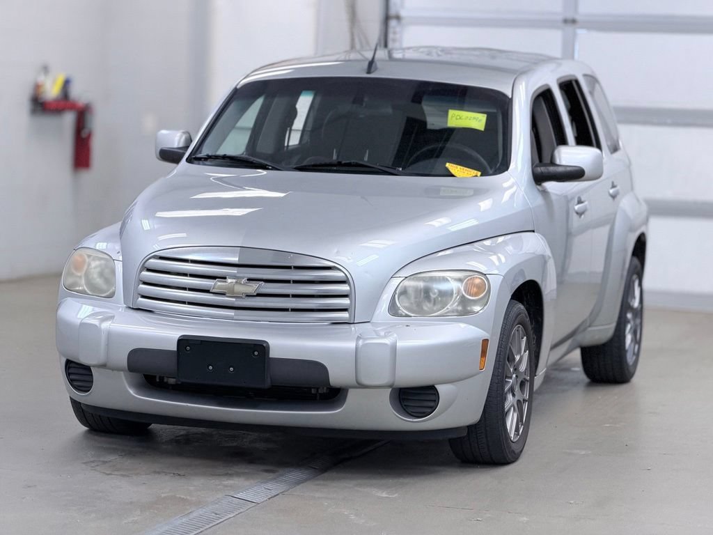 Used 2010 Chevrolet HHR LT FWD image 3