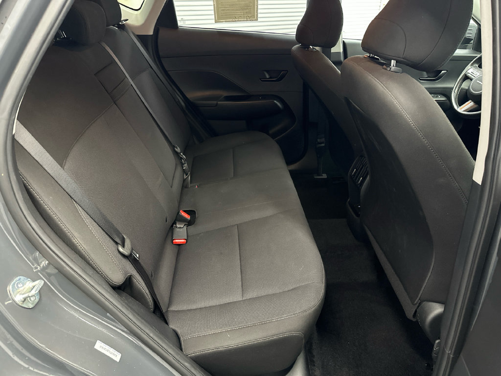 Used 2025 Hyundai Kona SEL AWD/4WD image 16